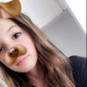 Meet your Posher, Chloe